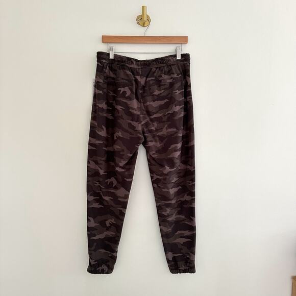 NWT Athleta Farallon Camo Pattern Mid Rise Jogger Green 10 - Picture 8 of 14